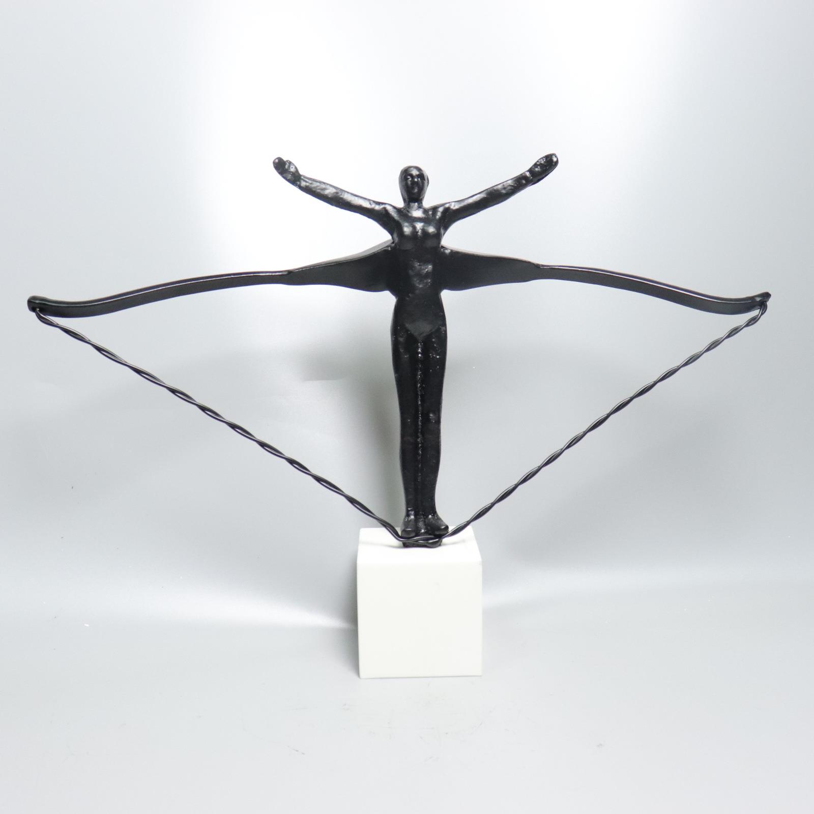 新中式创意抽象黑色人物雕塑摆件书房茶几样板房客厅家居装饰品