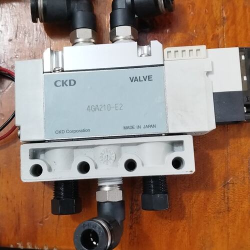 议价4GA210-E2电磁阀CKD牌子， 5 个