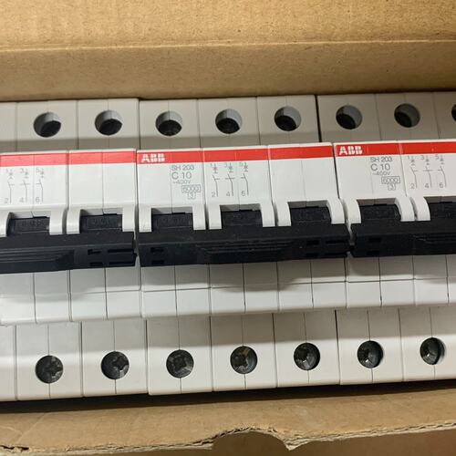 议价正品断路器 SH203-C10 3P D10A