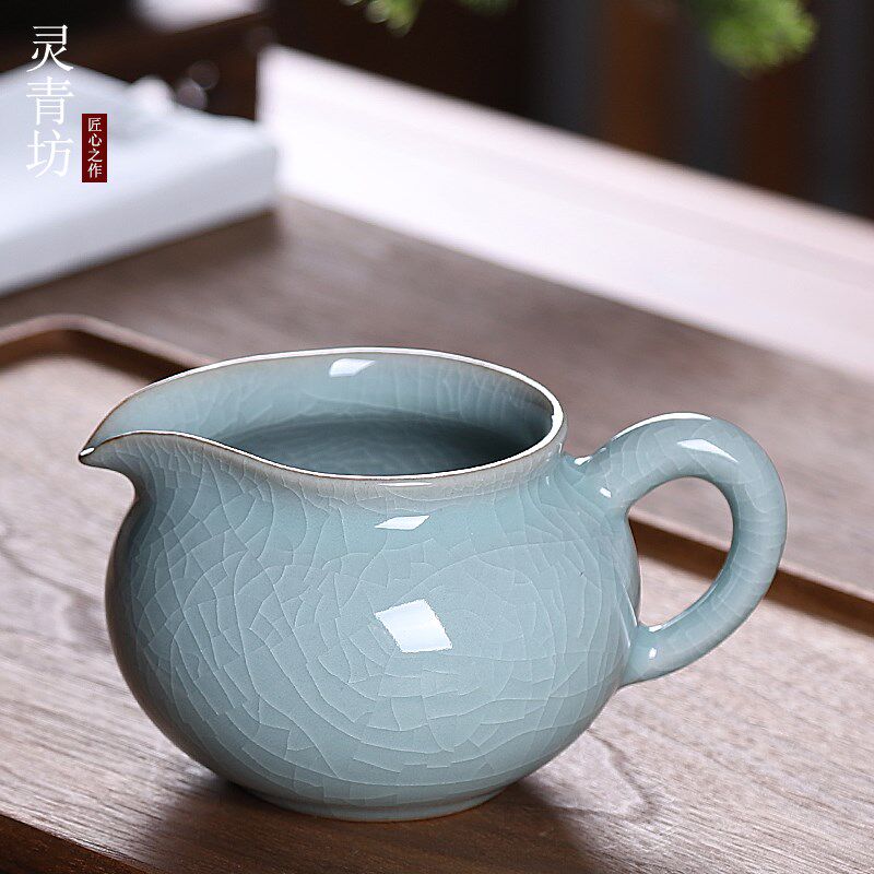 青瓷公道杯陶瓷大号公杯茶海分茶器功夫茶具匀杯哥窑铁胎冰裂开片
