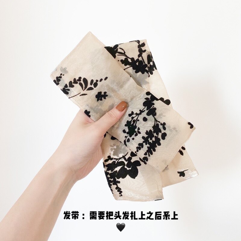 法式复古碎花丝巾发带夏绸缎复古女绑发温柔长款飘带长丝巾蝴蝶结