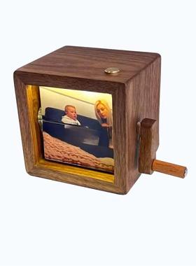 机械手摇动态相册高级感黑胡桃木手工艺品电脑桌摆件定制创意礼物