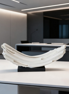 现代简约白色拱形摆件书柜样板间