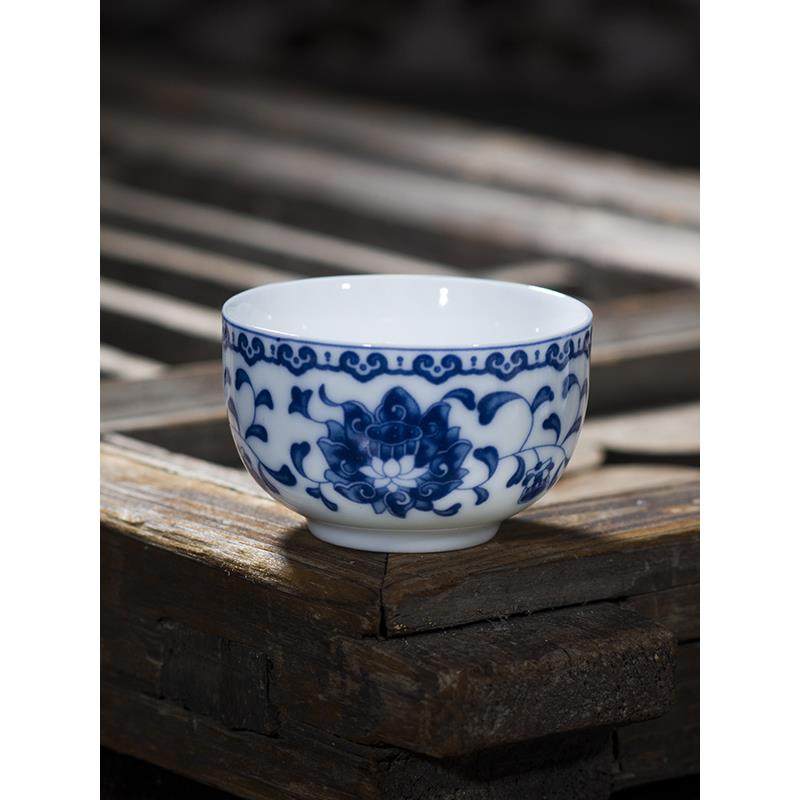 白酒杯陶瓷玻璃家用单个烈酒杯青花瓷釉下彩一两杯复古中式景德镇