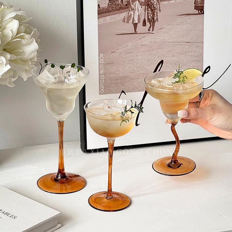 小众咖色鸡尾酒杯ins微醺弯脚玛格丽特杯创意特调杯高脚杯香槟杯