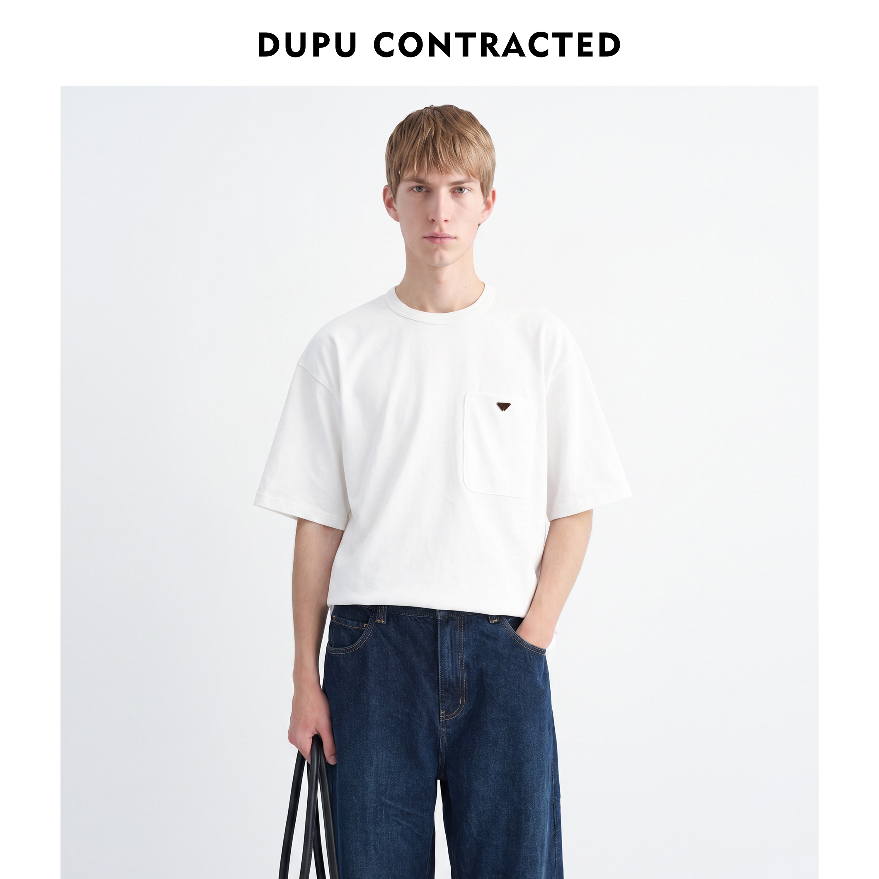 DUPU CONTRACTED｜高密织造立体口袋圆领短袖T恤 - 实物图