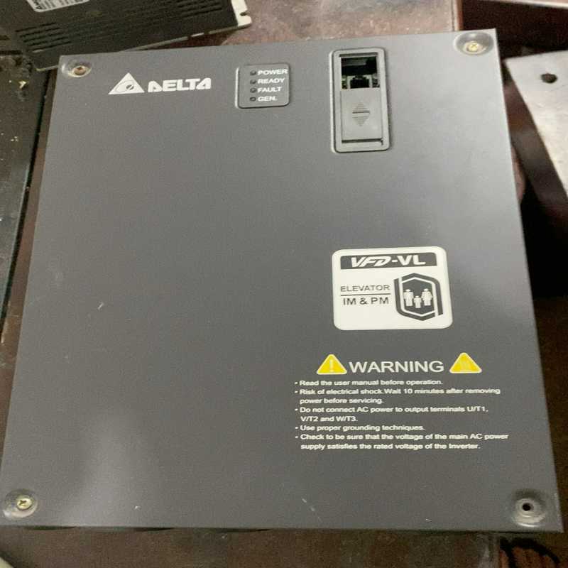 台达变频器，vfd110vl43A。11千瓦。成色非常新。一~询价