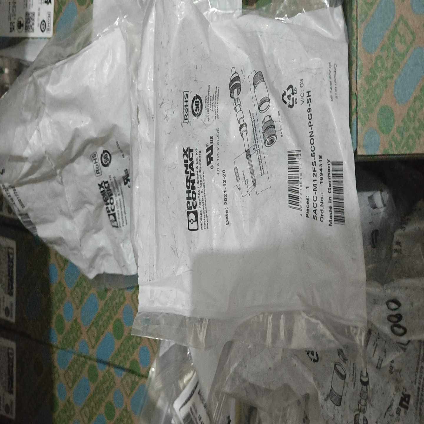 询价~SACC-M12FS-5CON-PG9-SH插头，M