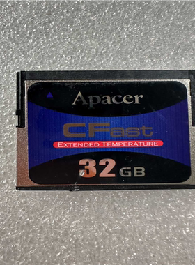 Apacer宇瞻 CFast 32G工业级储存卡，卡左下方有