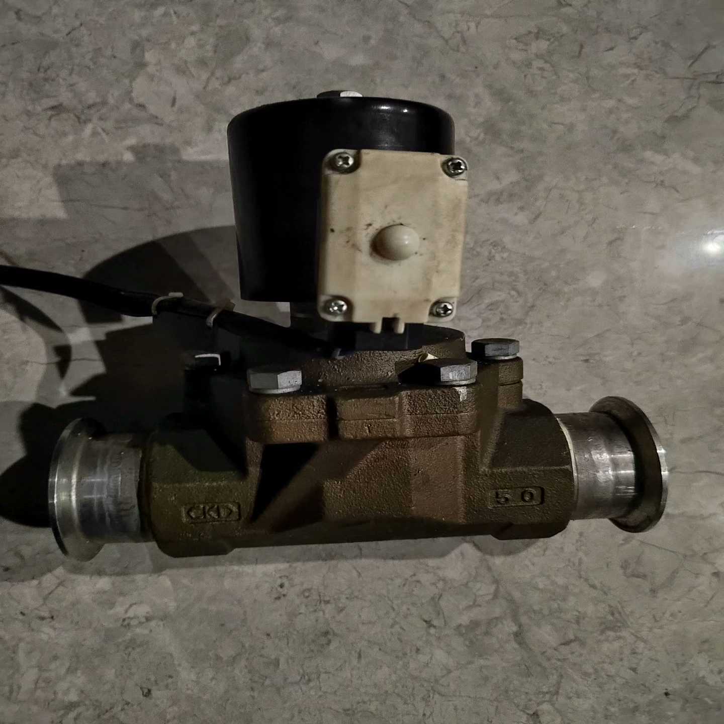 CKD，阀门，APk21-50A一03N，地下全是黄铜，询价