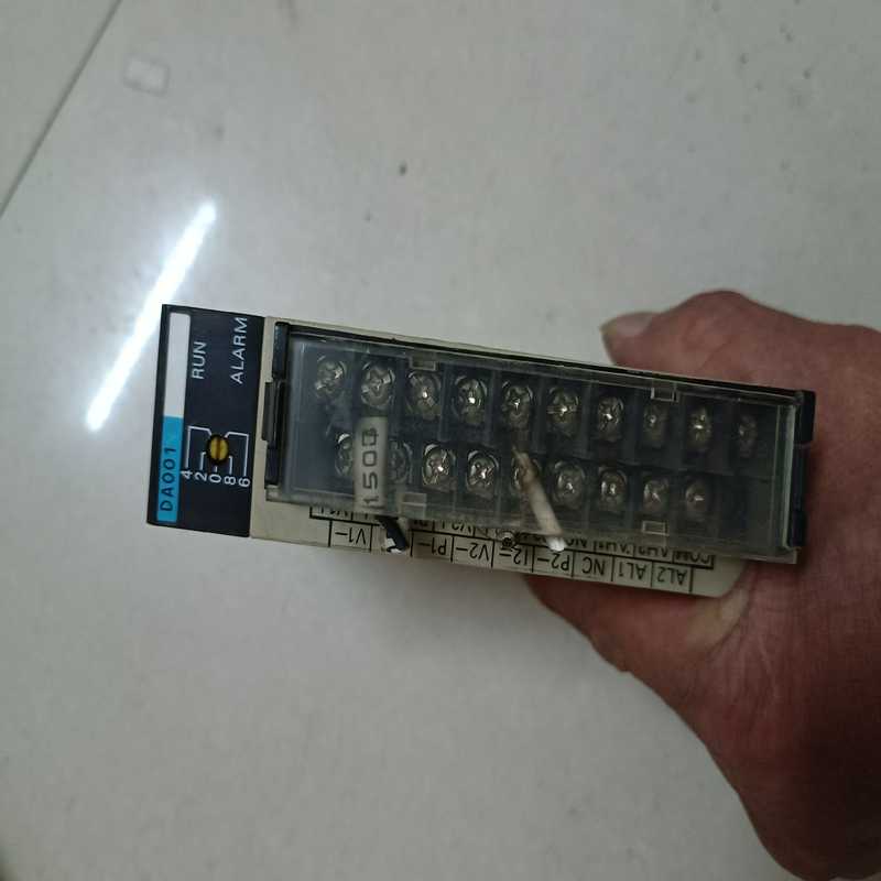 议~欧姆龙PLC模拟量模块型号C200H-DA001原装拆机实物