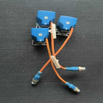 议价法国SENSTRONIC 传感器F67700.