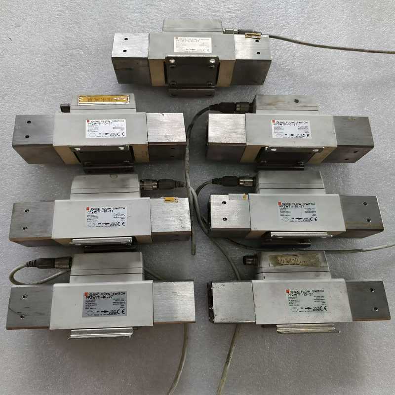 议价SMC流量计PF2W711-10-27实物拍摄7个，功能包好