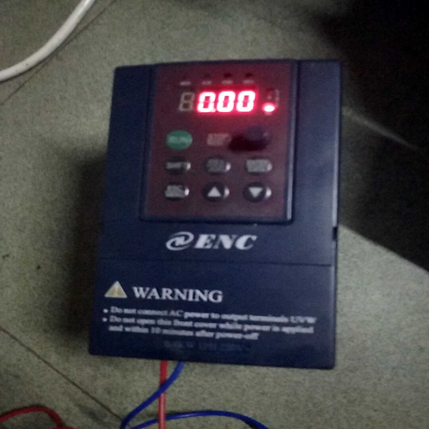 安能ENC变频器EDS800一2S0004N，八成新，功能正【博航商行】