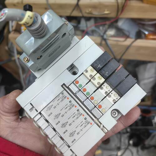 SMCVQ1131-5-C6VQ1231-5-C6电磁阀{议价}