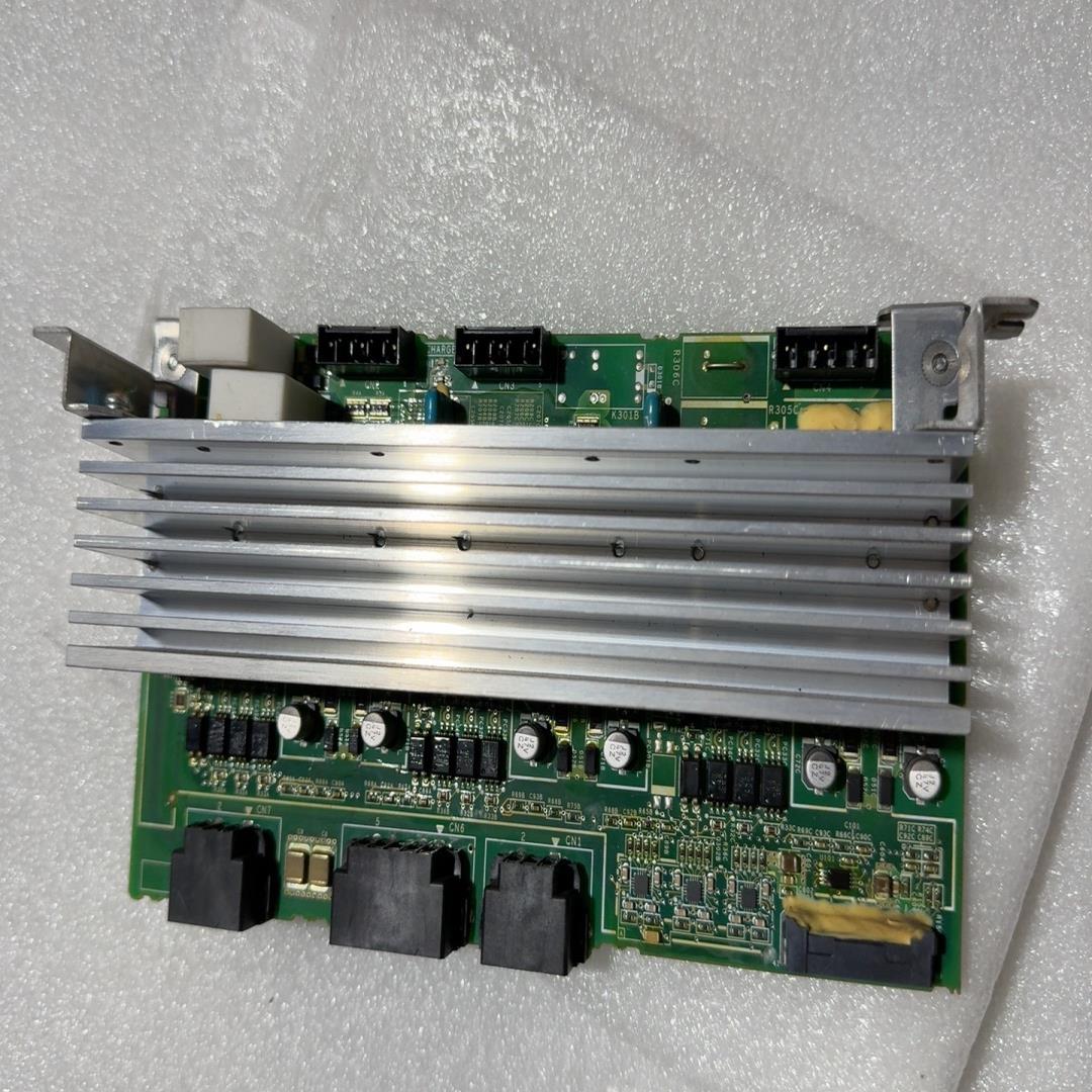 X169安川机器人配件CSRB-AMP 02HA实物拍（咳咳电子）