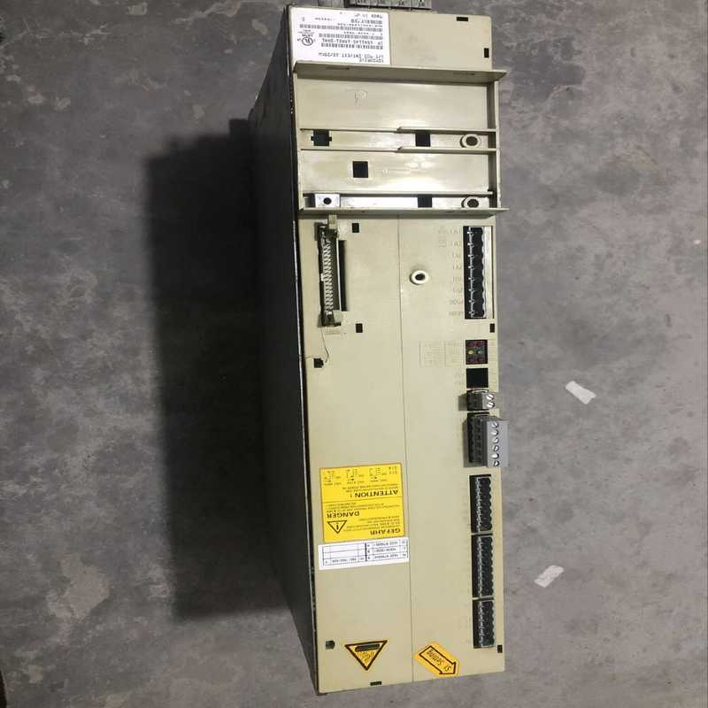 询价~伺服驱动器6SN1145-1AA01-0AA1，成色如