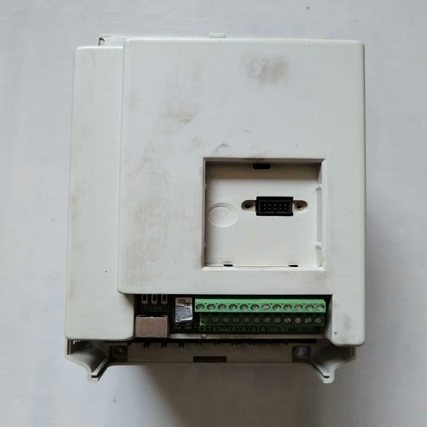 DZB280B005.5L4DK 富凌变频器，0-1000H【鑫鑫商铺】