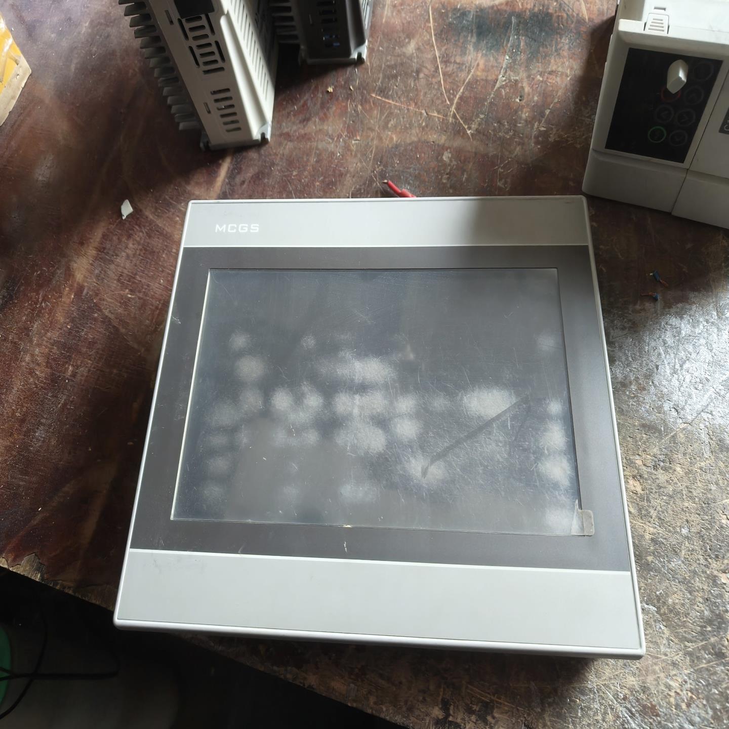 昆仑通态触摸屏 TPC1061Hn 原装拆机 实物拍摄 功能