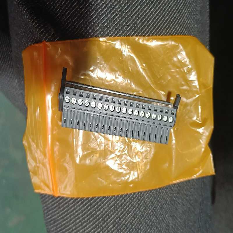 伺服端子18pin~询价