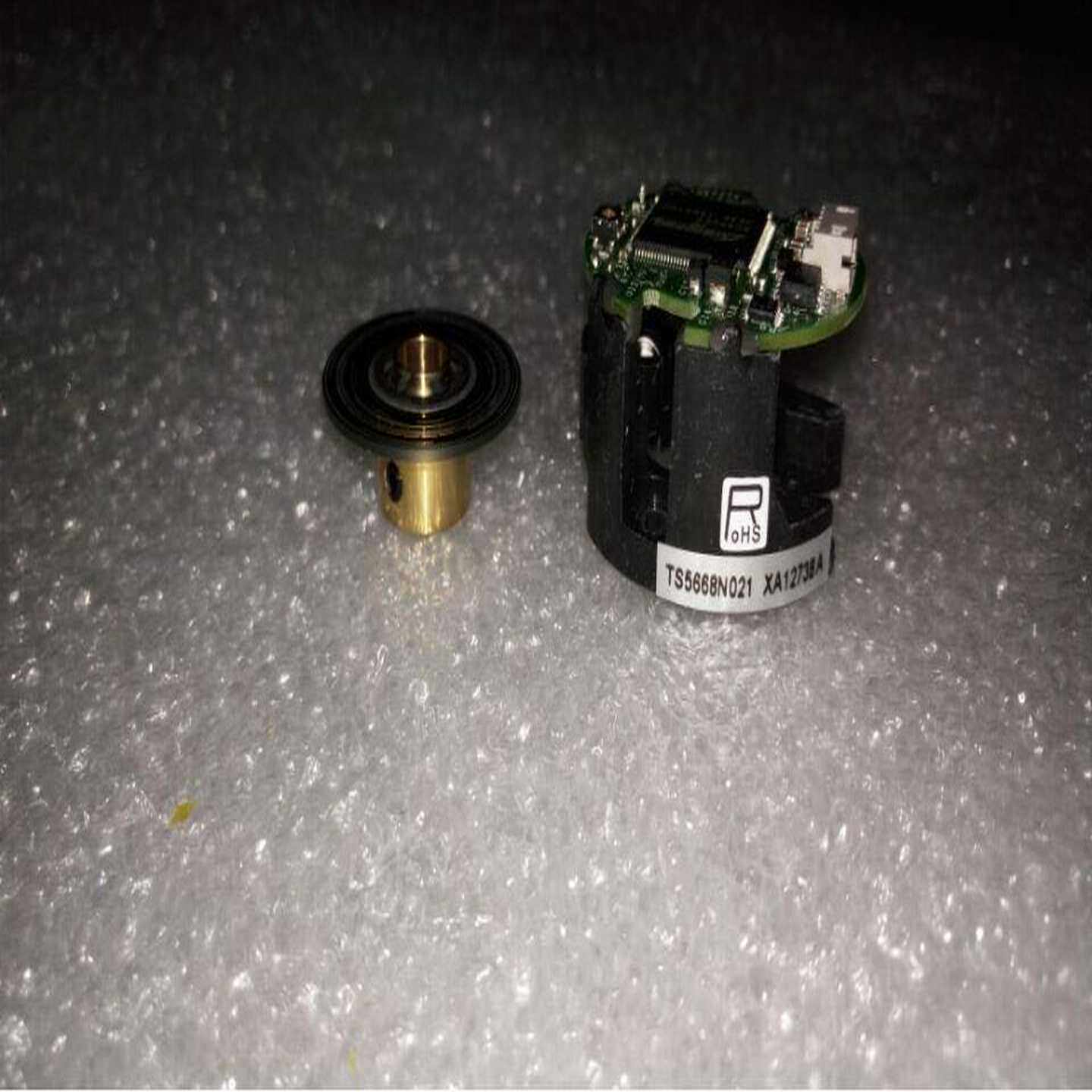 TS5668N21/TS5668N021多摩川编码器SI35-17/33bit--5V 原装