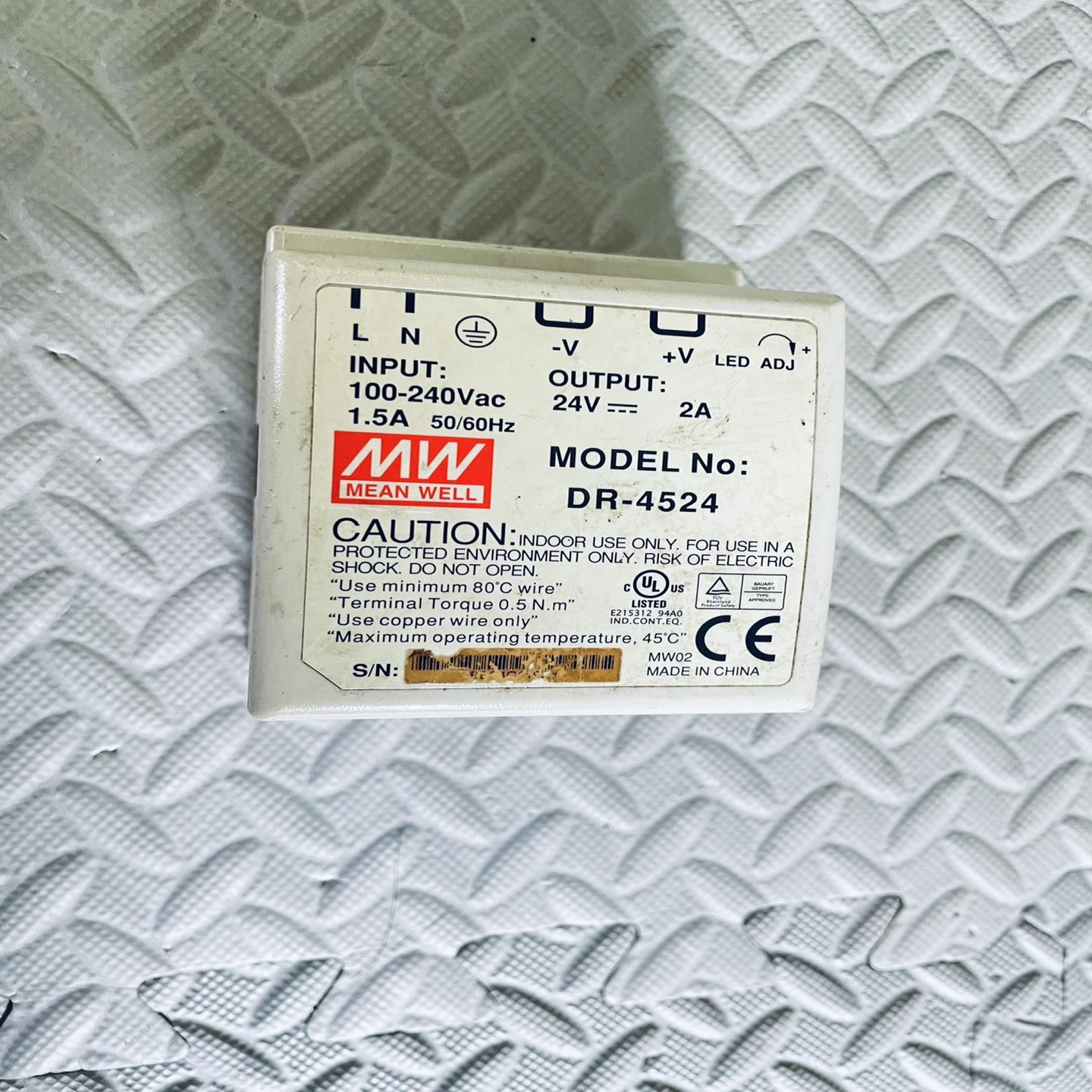 台湾明纬导轨型DR-4524开关电源24V2APLC专属电源