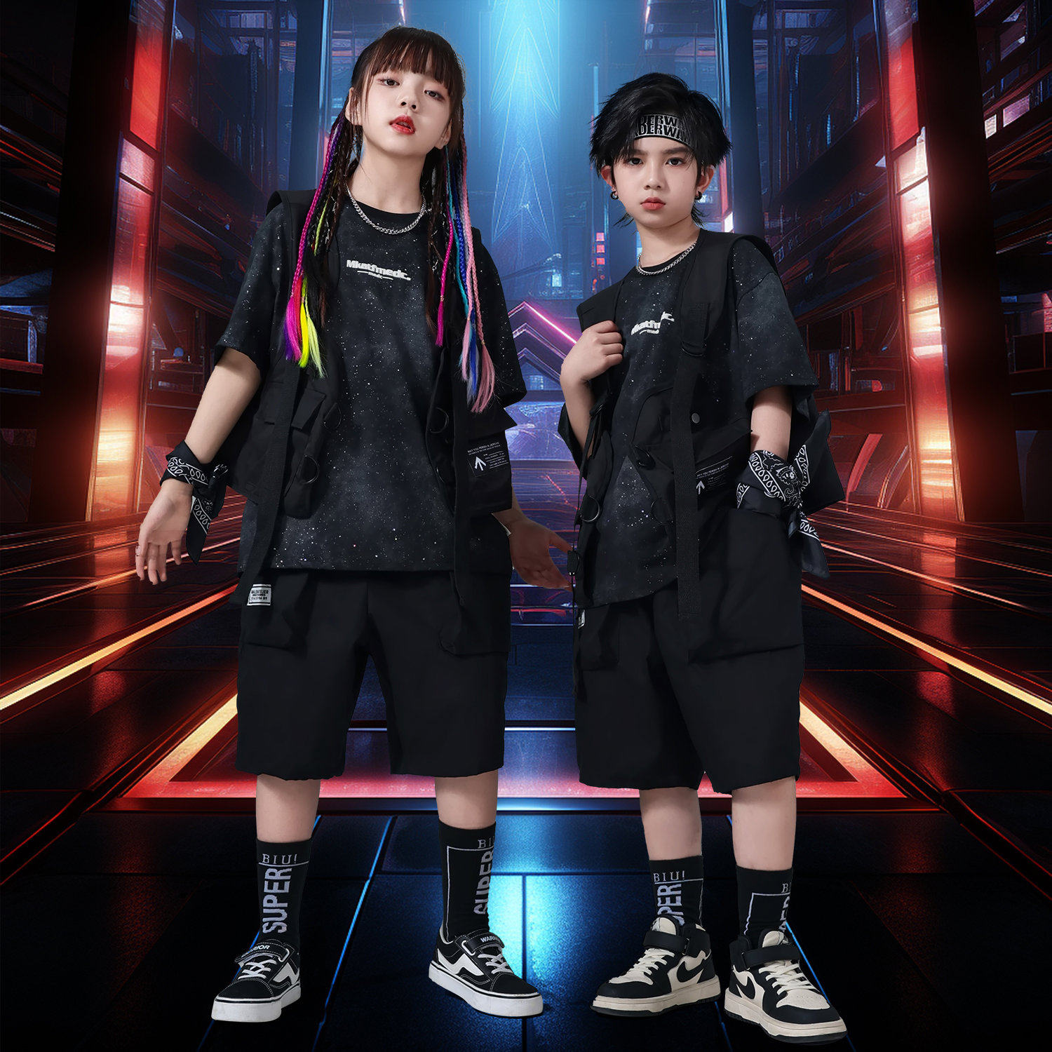 儿童架子鼓演出服帅气男童街舞短袖嘻哈夏女童爵士舞团队嘻哈