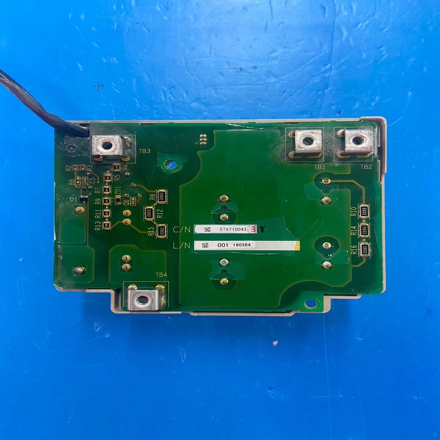 (询价)ETX710043  安川变频器电容板 480u