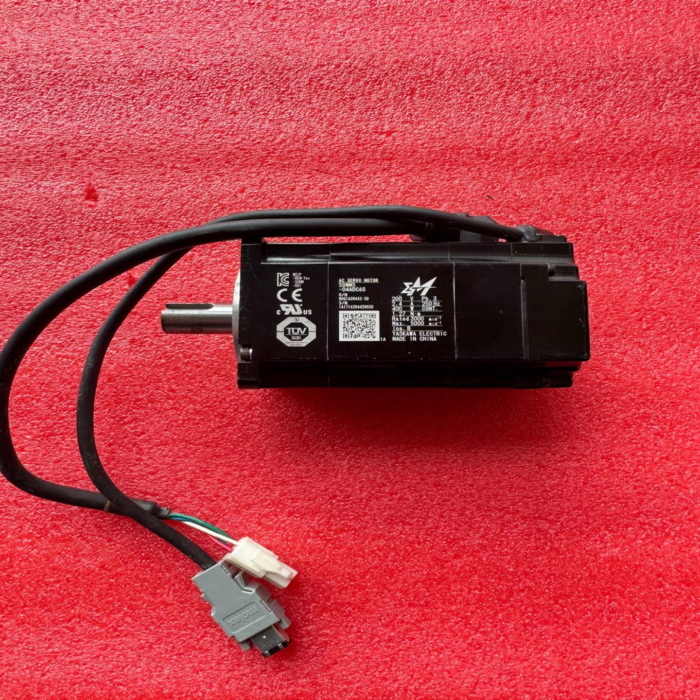 安川SGMMS-04ADC6S正常拆机件功能正常包好运