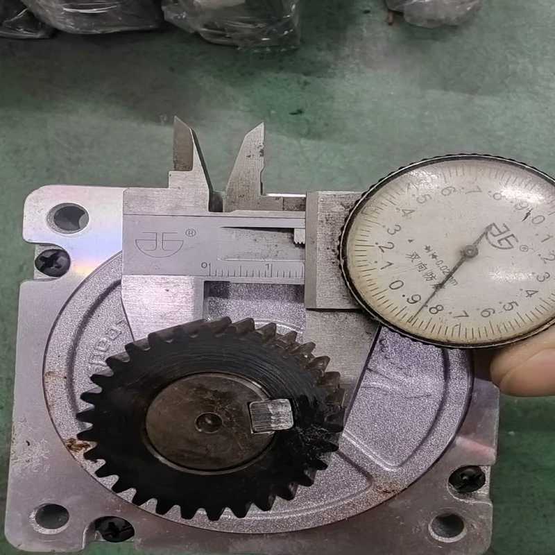 【星慕电子】雷塞开环步进，86/125成色新漂亮非常新。轴距15