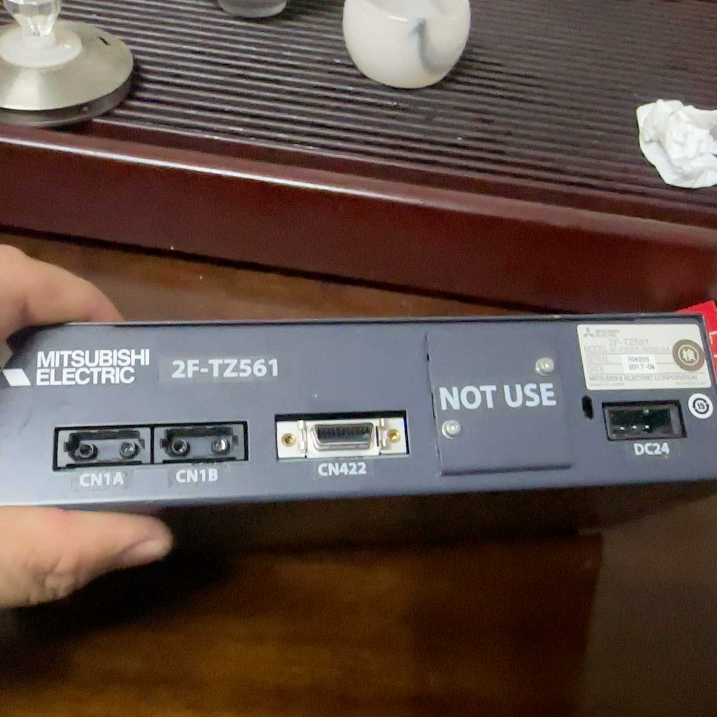 询价~三菱机器人配件 2F-TZ561，无拆无修包用