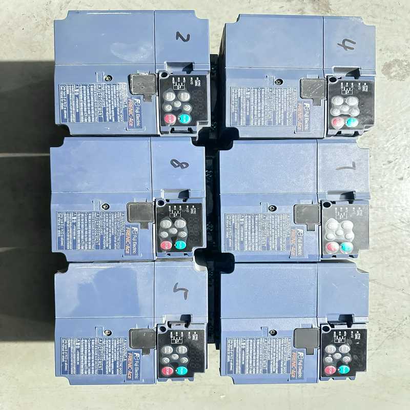 富士变频器FRN0012E2S-4C 5.5KW/3.7KW（崽载电子）