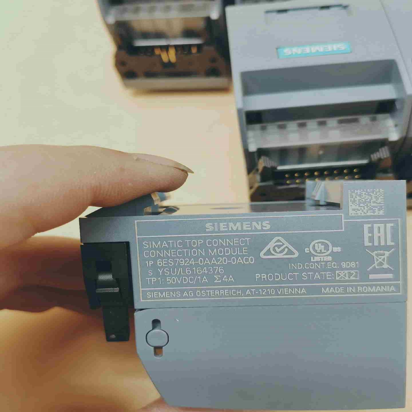 询价~6ES7924-0AA20-0AC0模块顺丰，