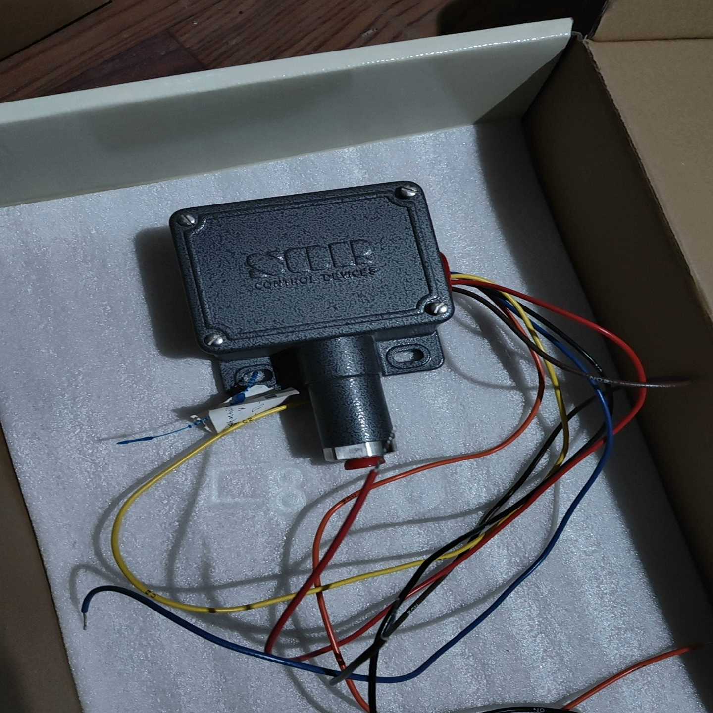 索尔压力开关6NN-EE3-N4-CIA【鑫鑫商铺】