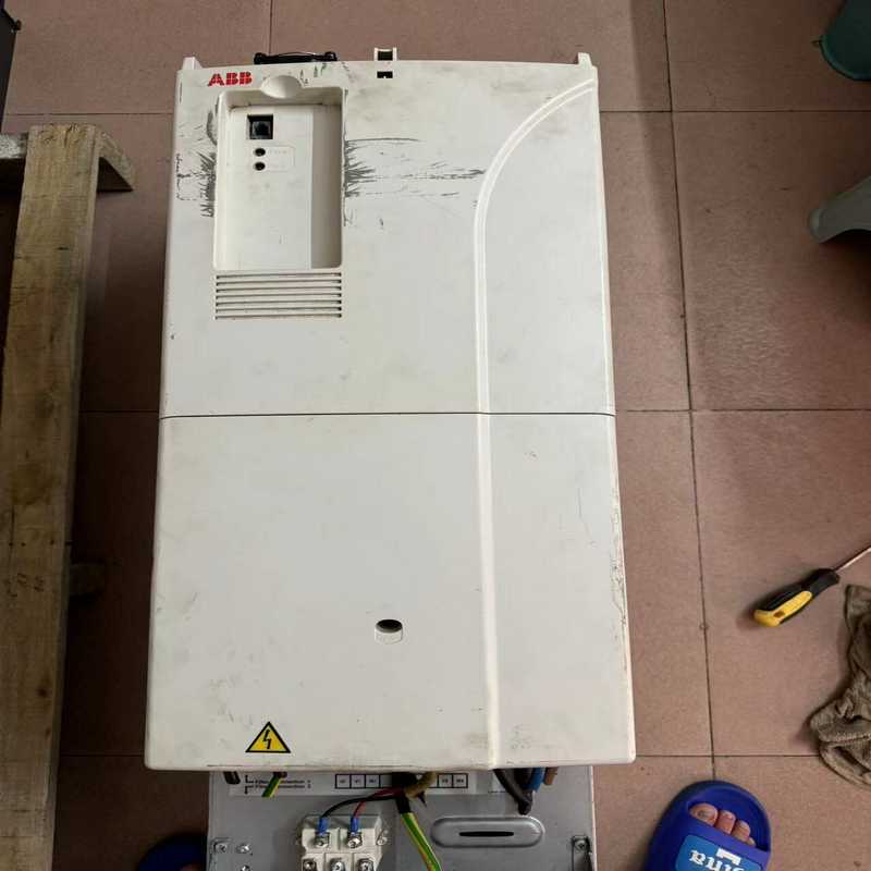 ABB ACS880  ACS800-KONE 11-007~询价