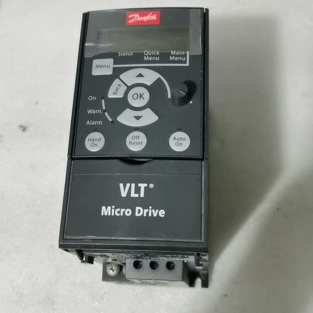 丹佛斯变频器FC-051PK75S2E20H实物图，(通通配件）