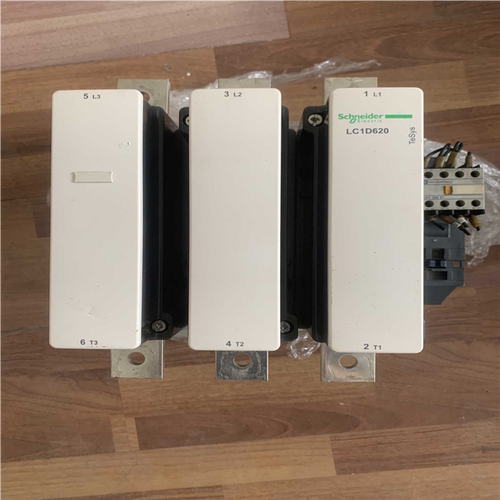 交流接触器LC1D620 220Ｖ 成色如图~询价