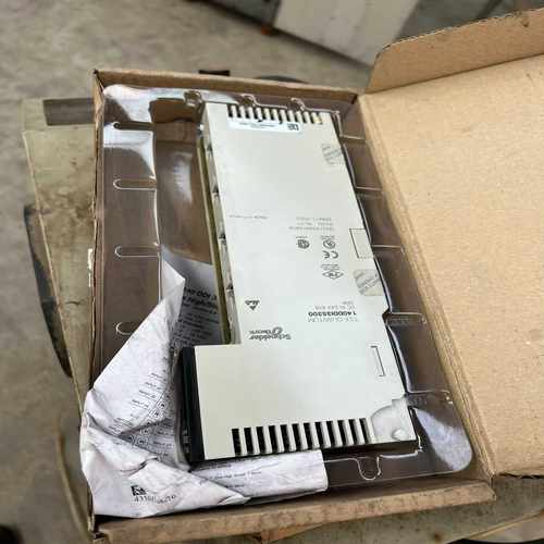 询价~施耐德plc模块140.DDI35300，纯新装盒，欢迎选购