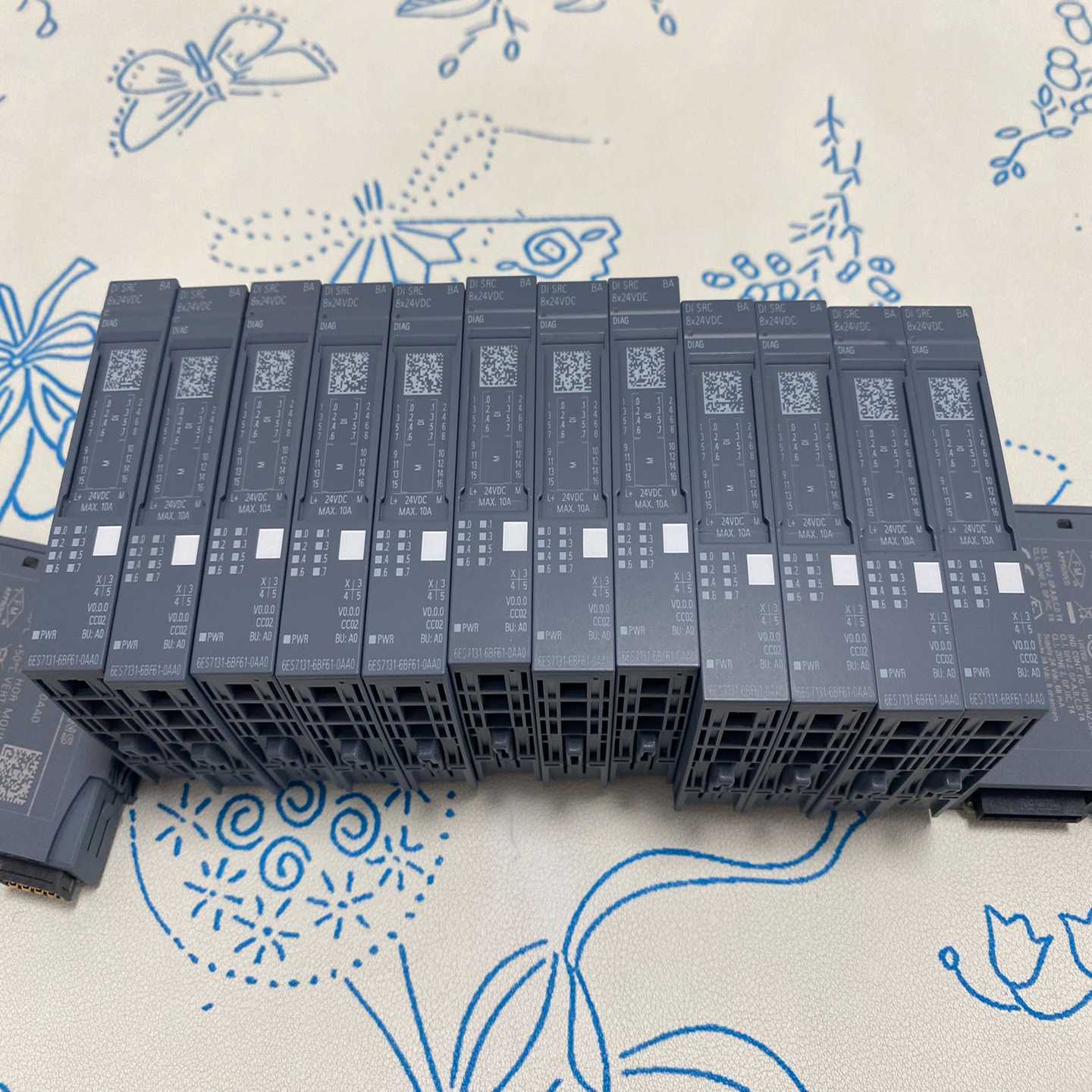 131-6BF61，西门子原装正品，工程项目剩余西门子ET2一议价商品