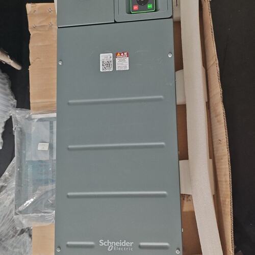 施耐德变频器ATV610D75N4 75KW 一台