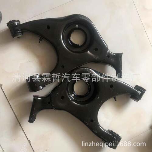 适用于凯迪拉克XTS后下摆臂控制臂后悬挂23214430-L23214431-R