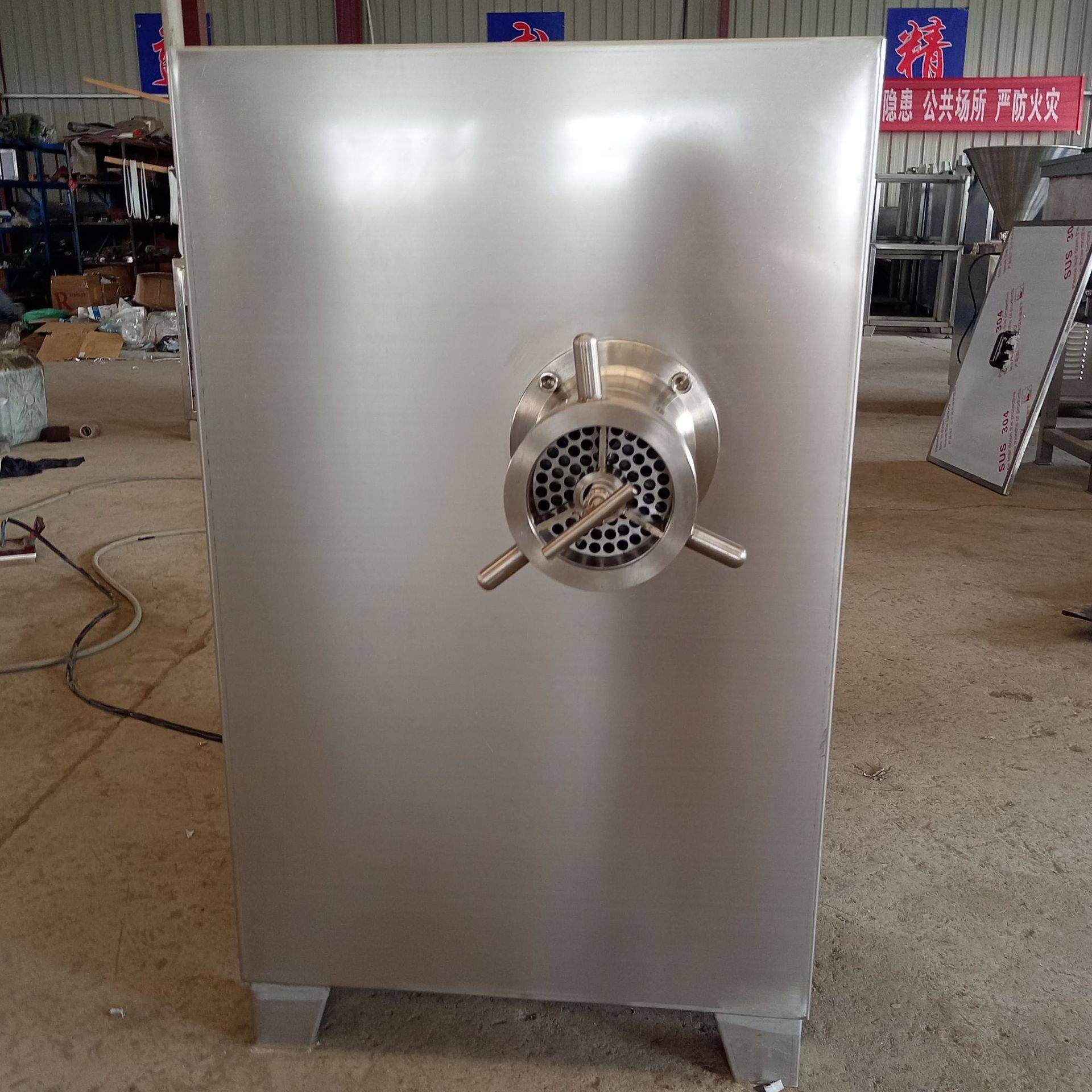 多功能大型牛羊肉碎肉机饺子馅肉馅绞碎设备100型冻肉绞肉机