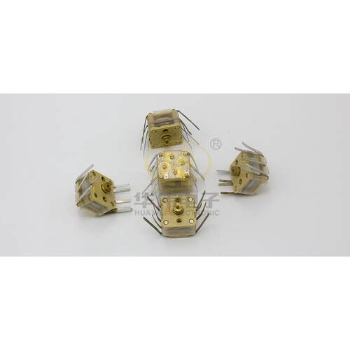 可变电容PVC443BF软脚9脚AM20P长20宽20高16MM收音机调频FM280PF