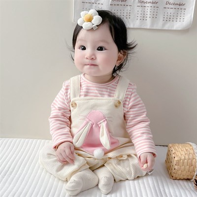 婴儿连体衣春秋款长袖女宝宝背带裤洋气小套装外穿网红婴幼儿春装