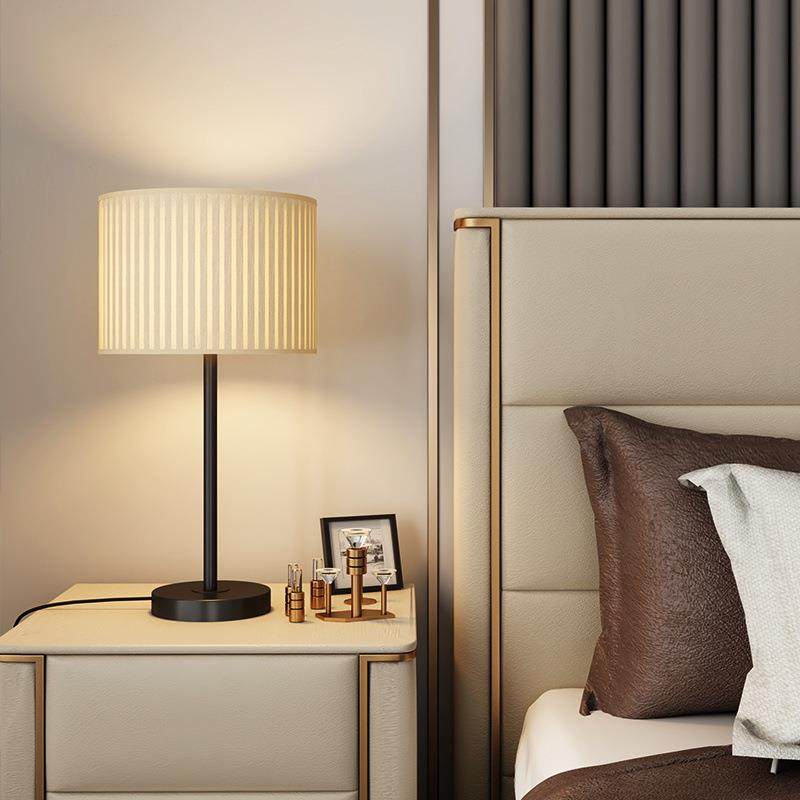 台灯法式轻奢床头灯网红个性简约现代温馨高级感卧室装饰氛围台灯