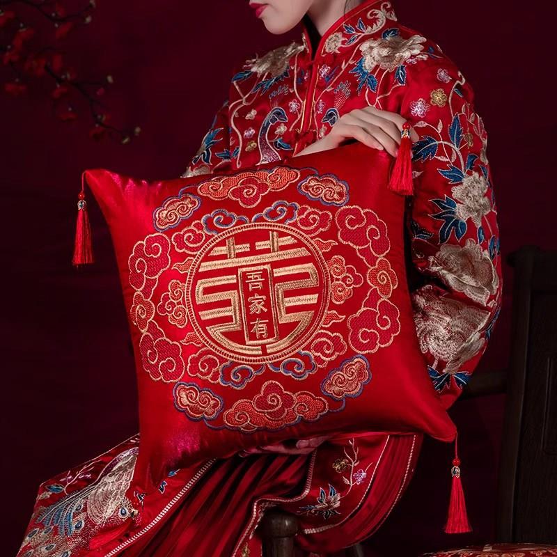 结婚抱枕一对婚庆婚房红色喜字沙发靠垫婚庆婚房婚礼喜庆新婚枕头