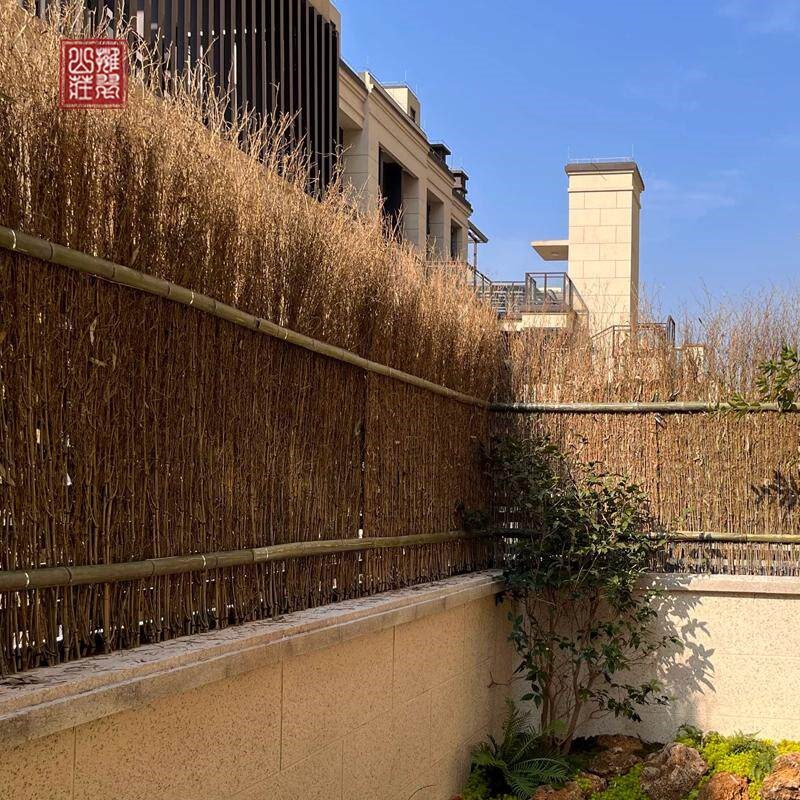 毛竹排护栏隔断室外造景围栏竹篱笆竹枝竹梢茅草屋顶花园菜园栅栏