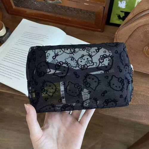 黑色网纱kitty大容量化妆包