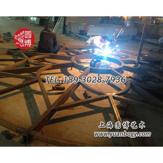 彩绘教堂玻璃出口钢化中空弧形彩色玻璃穹顶圆博工艺