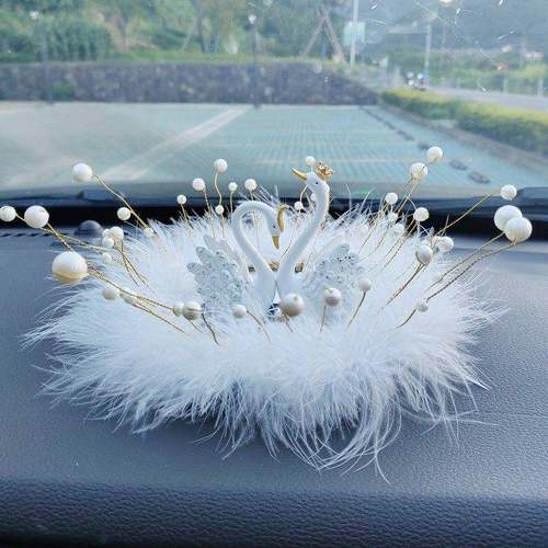 网红女神羽毛汽车摆件天鹅车载中控台车内饰品仪表盘创意高档装饰